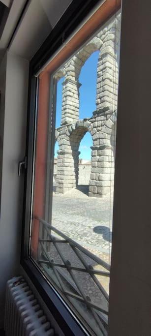 Villa Casa Bajo El Acueducto Con Plaza De Garaje Segovia Exterior foto